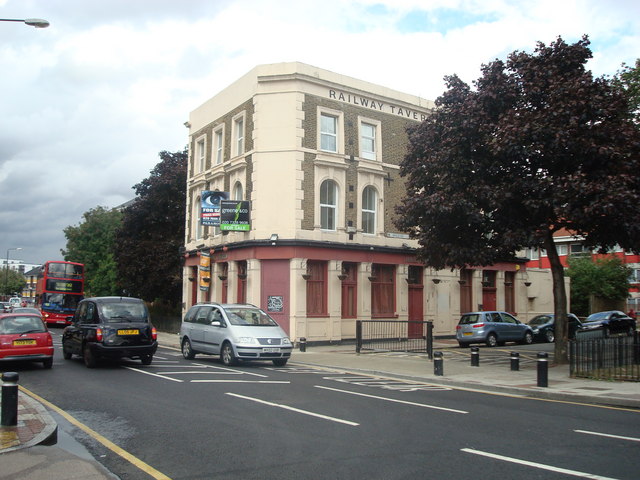 Railway Tavern, Stratford