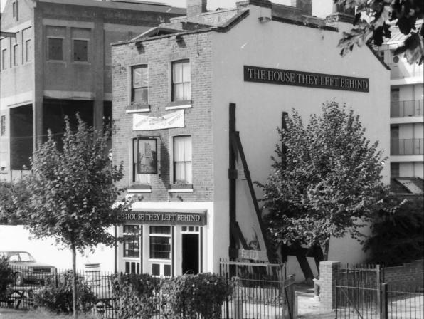 Black Horse, Poplar