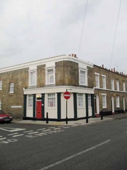 Crows Nest, Poplar