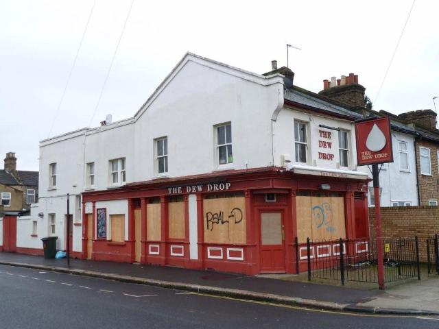 The Dewdrop, Stratford